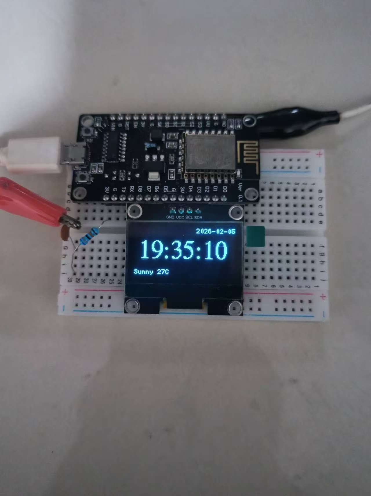 ESP8266 OLED多功能网络时钟12.8-电子DIY-芯查查
